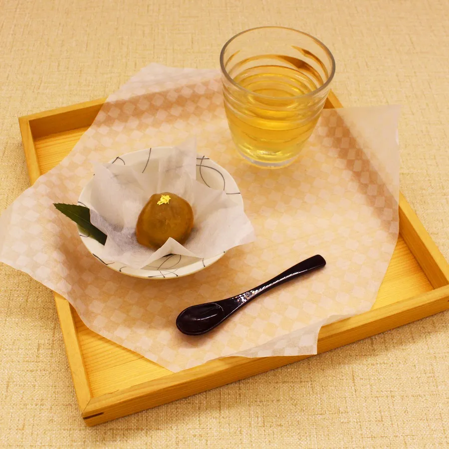 【期間限定販売】栗茶セット<br>美栗舎の和菓子とお飲み物（ホット/アイス）のセットです。<br>和菓子は栗きんとん・栗きんとんどら・琥珀からお一つお選びいただけます。<br>550円（税込）