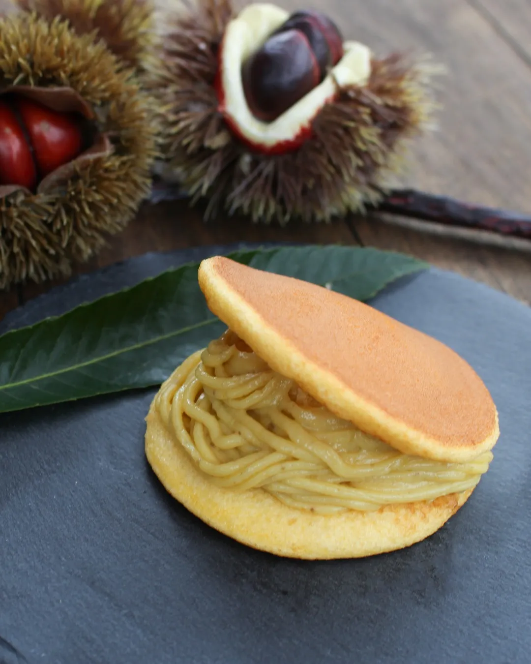 モンブランどら焼きはじまりました🌰