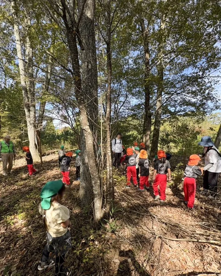 こどもたちとどんぐり拾い🌳